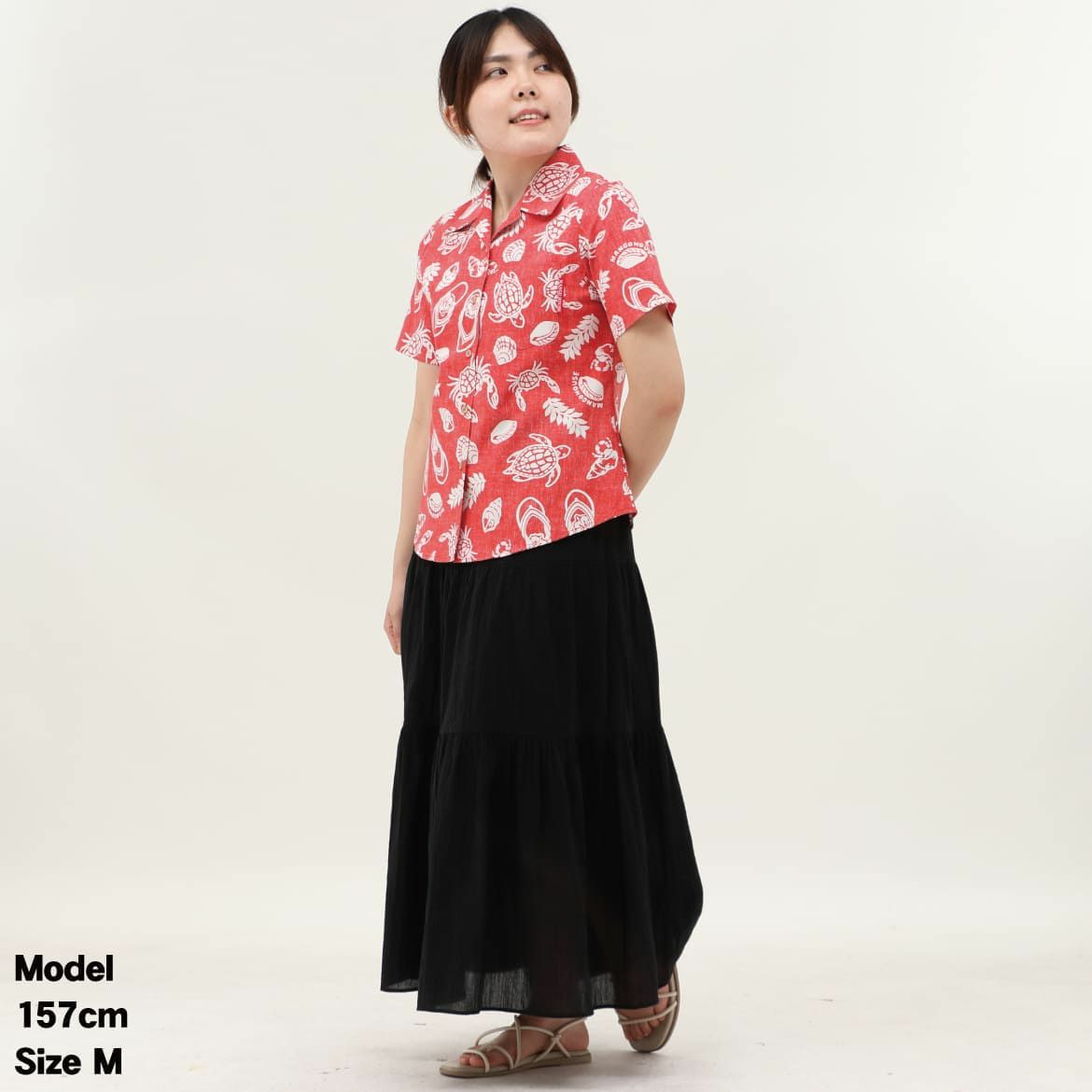 かりゆしウェア　モデル着用画像