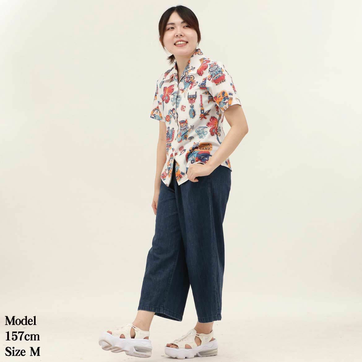 かりゆしウェア　モデル画像