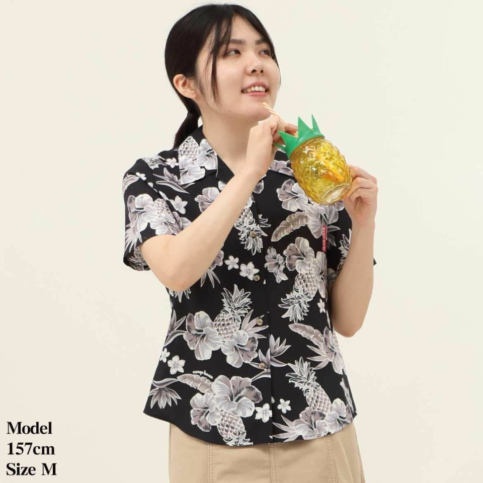 かりゆしウェア　モデル着用画像
