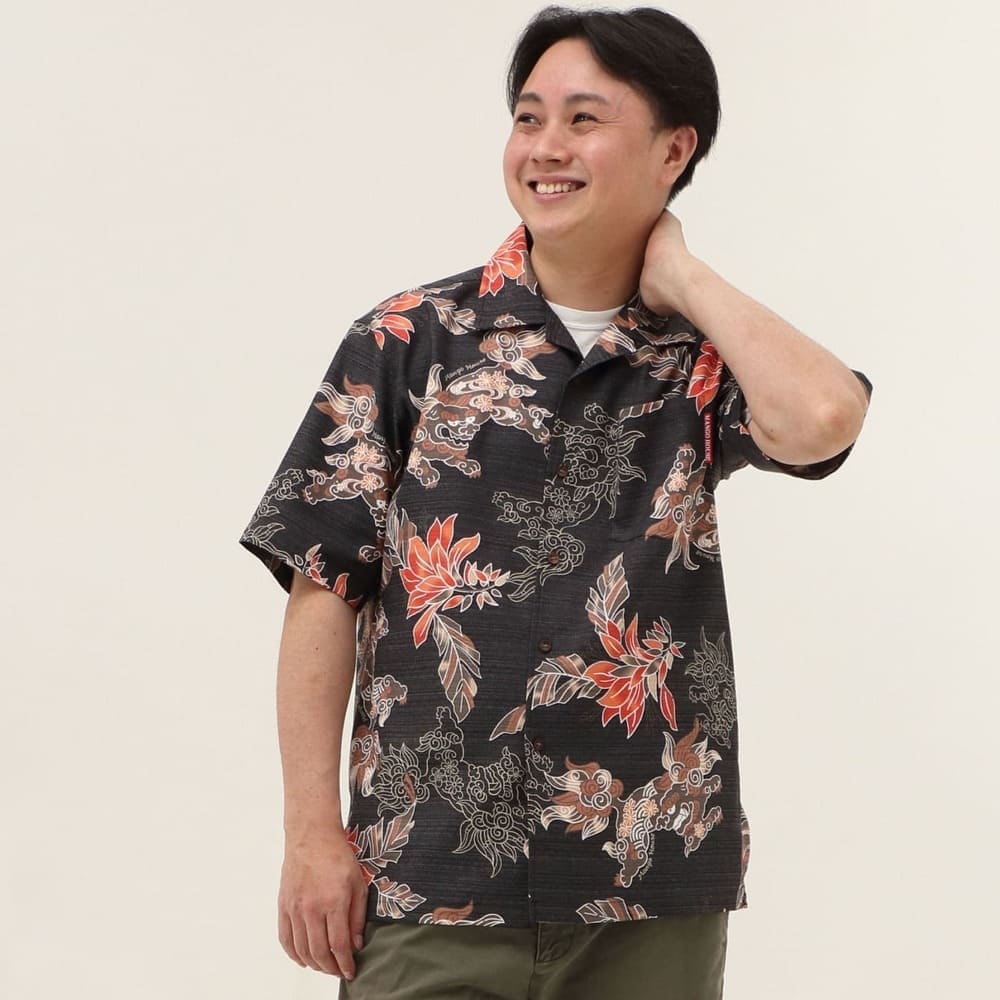 かりゆしウェア　モデル着用画像
