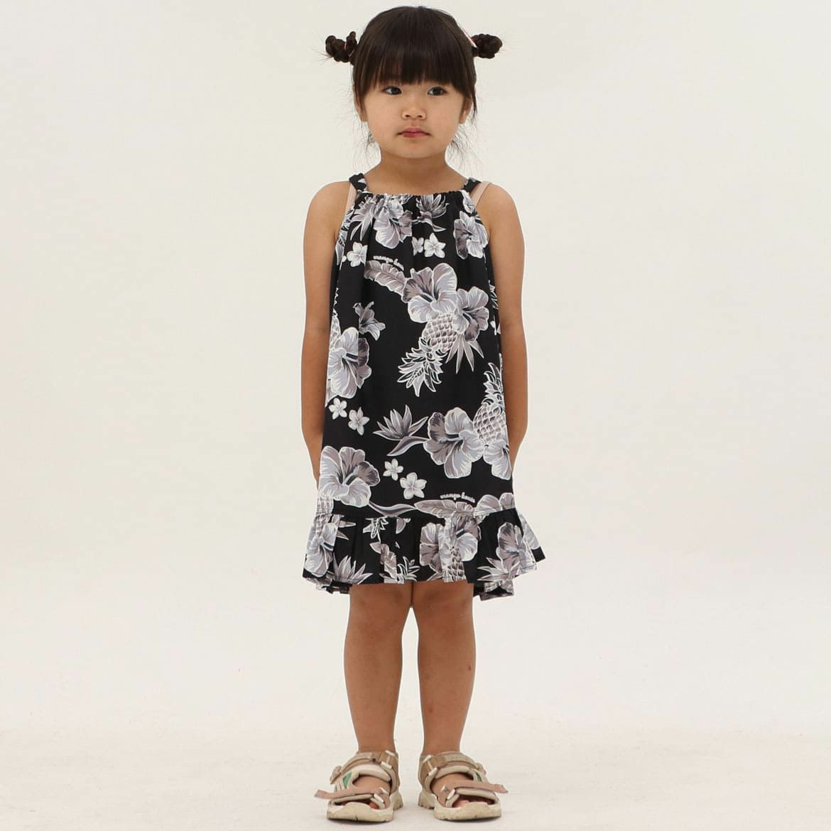 かりゆしウェア　キッズワンピース　着用画像