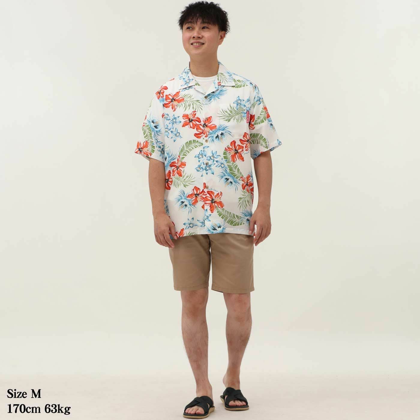 かりゆしウェア　モデル着用画像