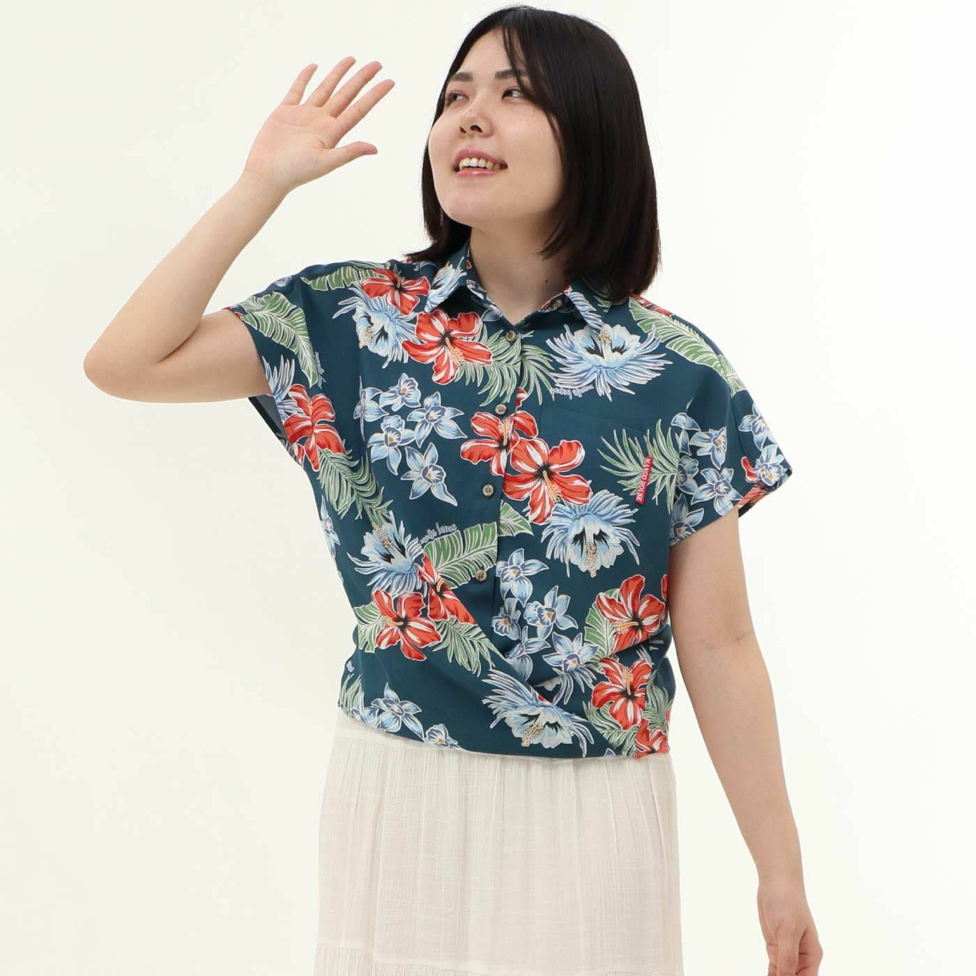 かりゆしウェアモデル着用画像