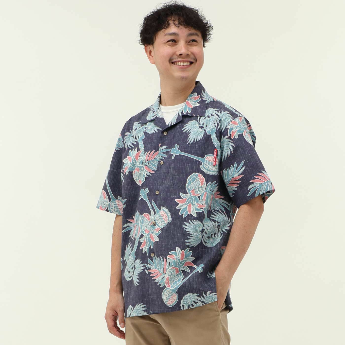 かりゆしウェアモデル着用画像