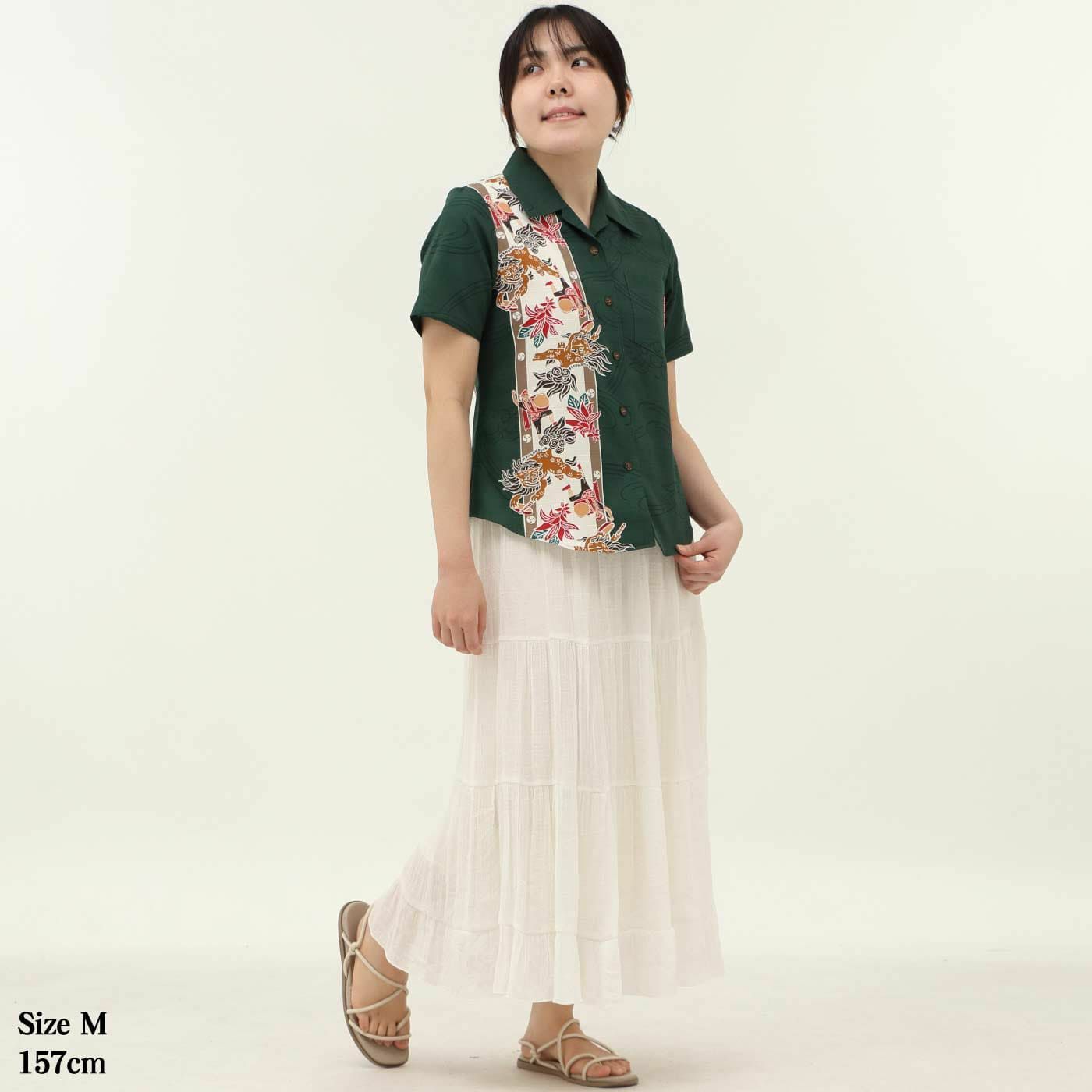 かりゆしウェアモデル着用画像